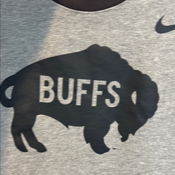 Nike Gray Short Sleeve Tee with Buffalo Graphic Medium - Picture 4 of 5